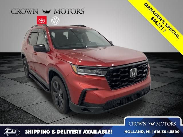 Used 2025 Honda Pilot Black Edition image 1