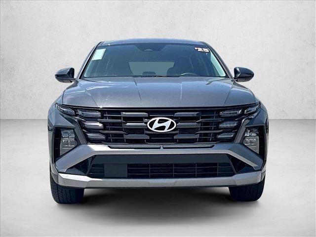 Used 2025 Hyundai Tucson SE FWD image 3