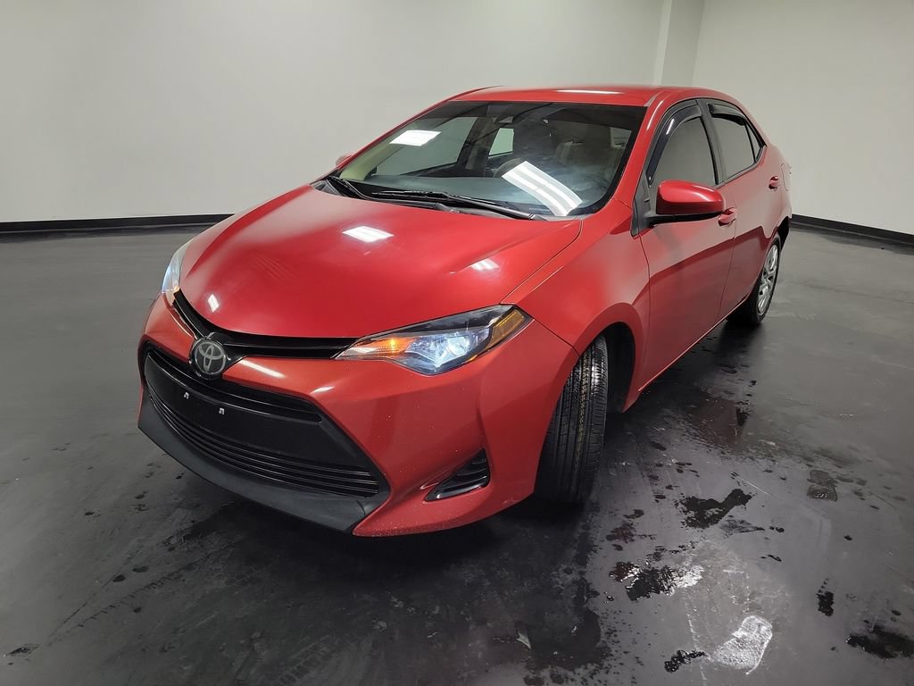 Used 2017 Toyota Corolla LE FWD image 4