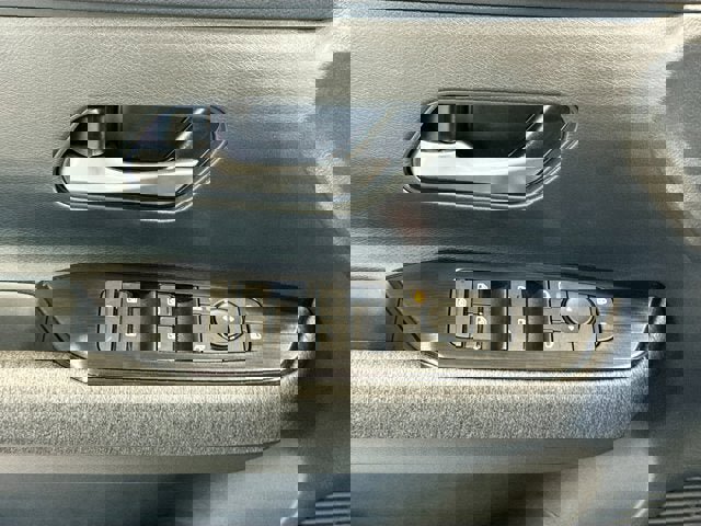 New 2026 Nissan Kicks SV image 16