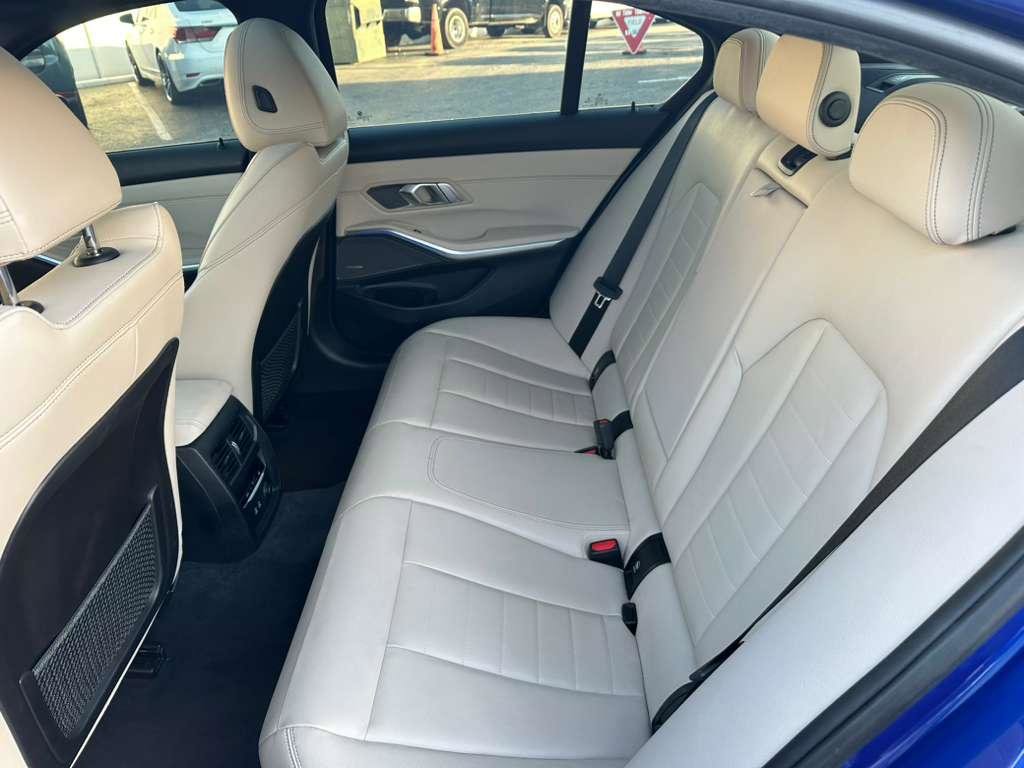 Used 2020 BMW 330i 330i w/ M Sport Package image 14