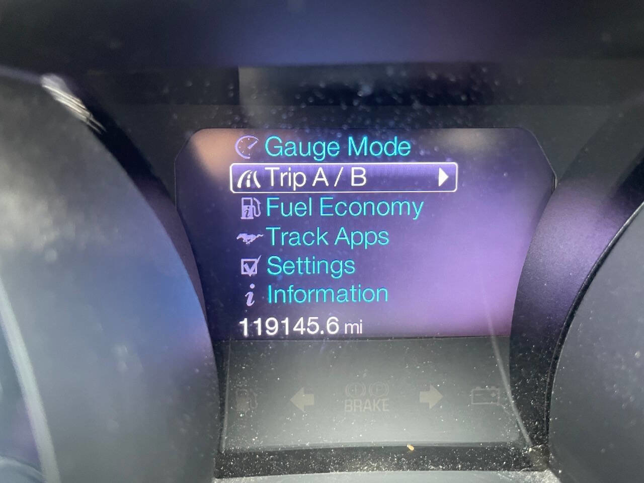 Used 2013 Ford Mustang Premium RWD image 38