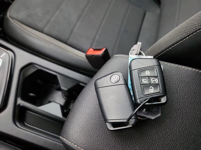 Used 2024 Volkswagen Taos SE image 45