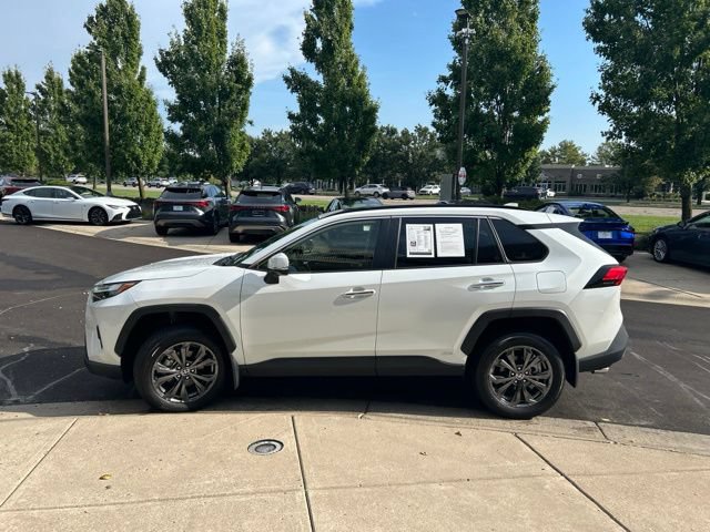 Used 2023 Toyota RAV4 Limited AWD/4WD image 4