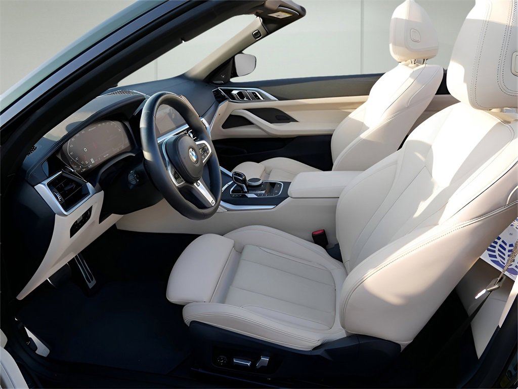 Used 2023 BMW 440i xDrive Convertible w/ Premium Package image 12