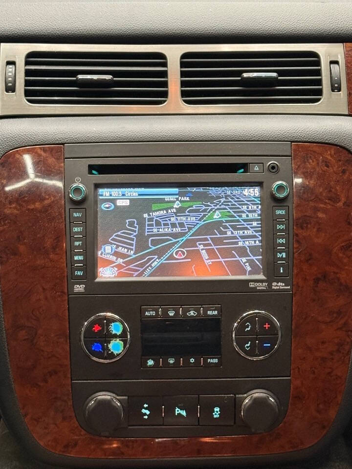Used 2013 Chevrolet Suburban LTZ AWD/4WD image 16