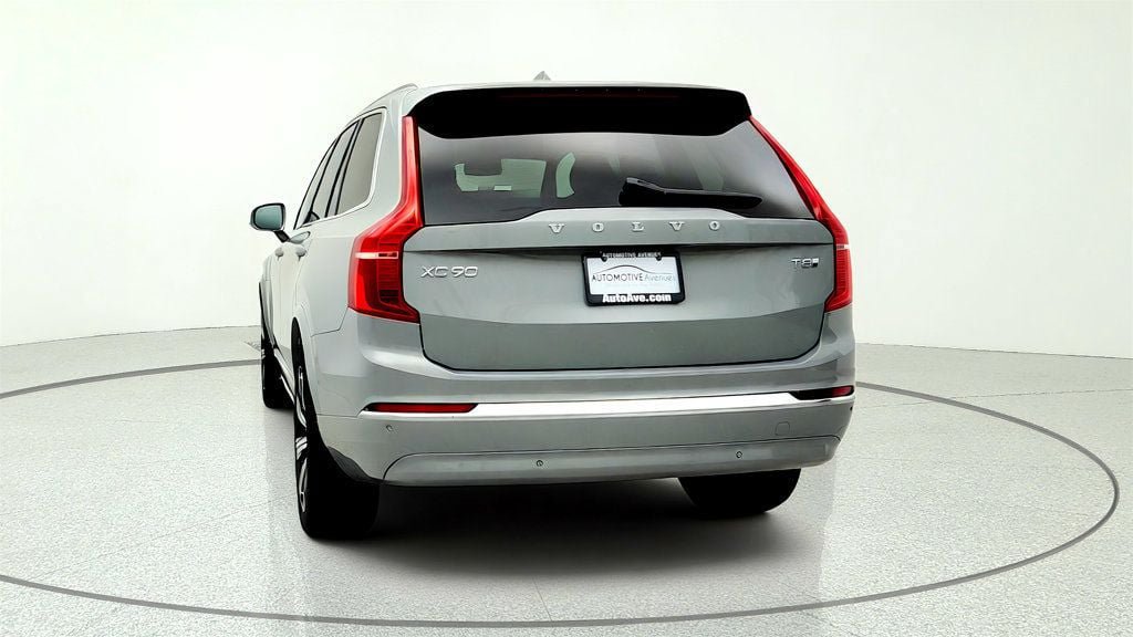 Used 2025 Volvo XC90 T8 Plus AWD/4WD image 6