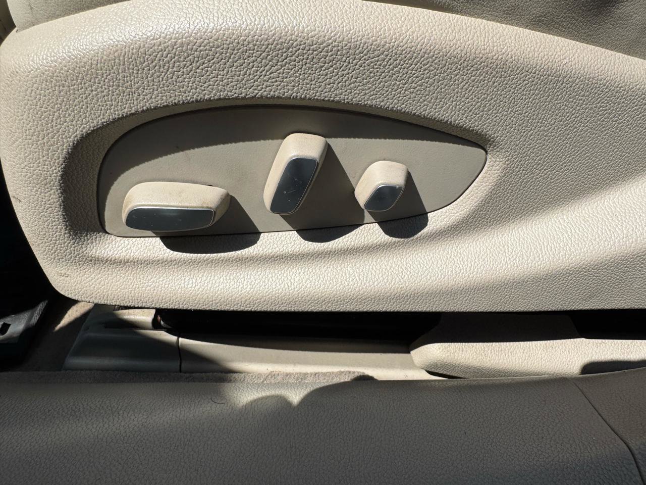 Used 2014 Cadillac XTS Premium image 29