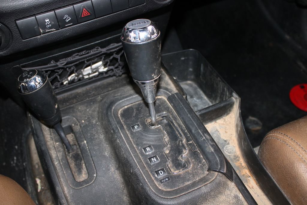 Used 2018 Jeep Wrangler Unlimited Sport S image 26
