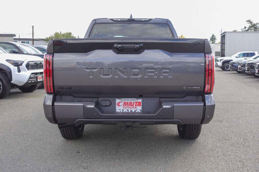 New 2026 Toyota Tundra Platinum AWD/4WD image 4