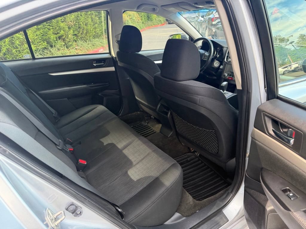 Used 2013 Subaru Legacy 2.5i Premium AWD/4WD image 21