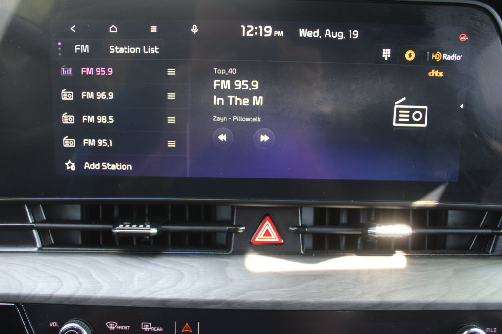 Certified 2025 Kia Sportage X-Line w/ Premium Package AWD/4WD image 45