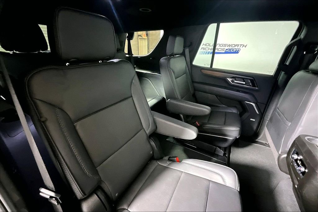 Used 2025 GMC Yukon Denali AWD/4WD image 22