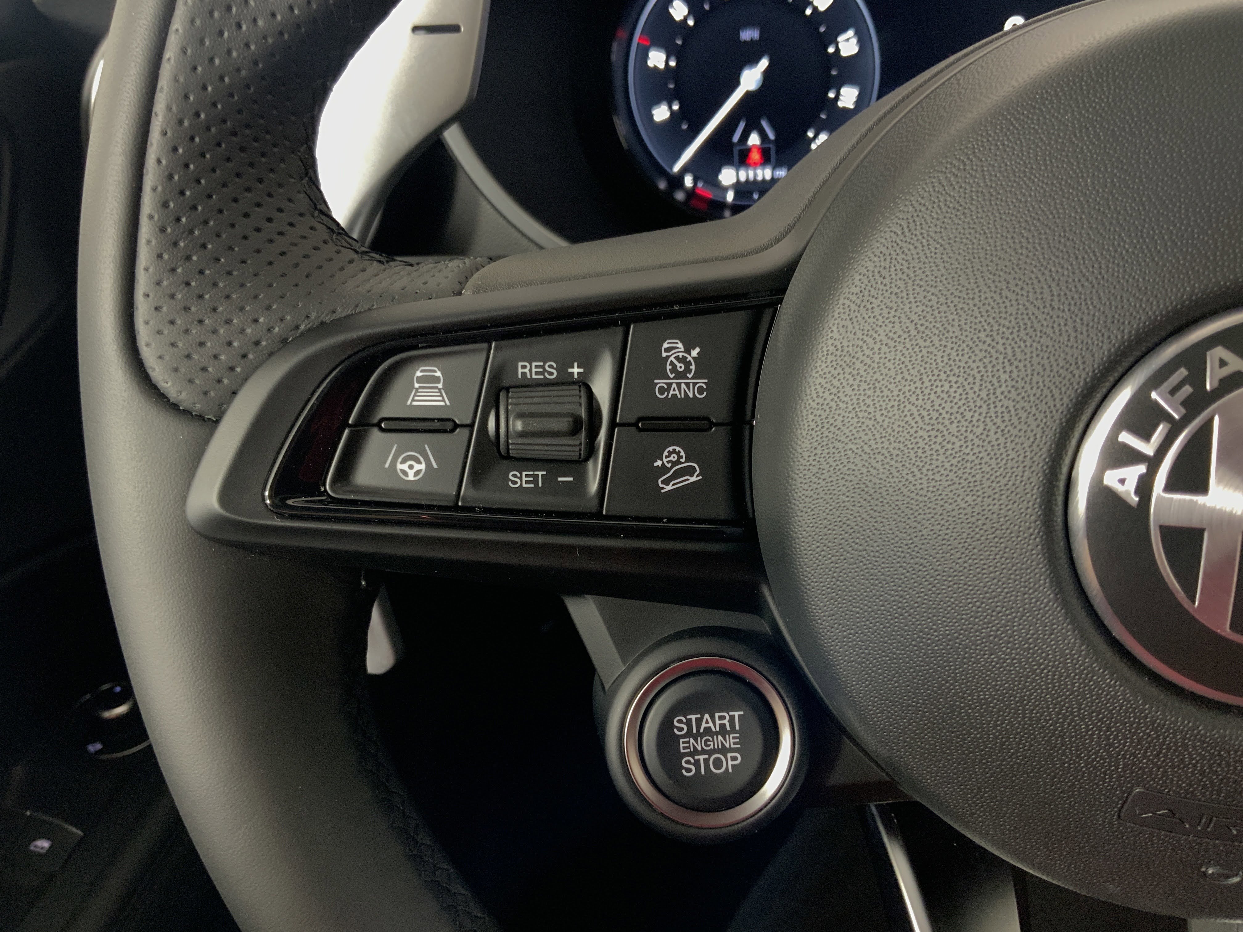 New 2025 Alfa Romeo Stelvio Sprint w/ Convenience Package image 26