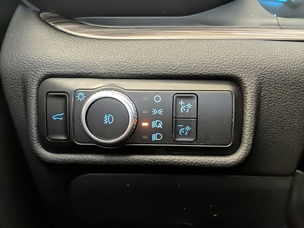 Used 2022 Ford Explorer Limited w/ Equipment Group 301A image 26