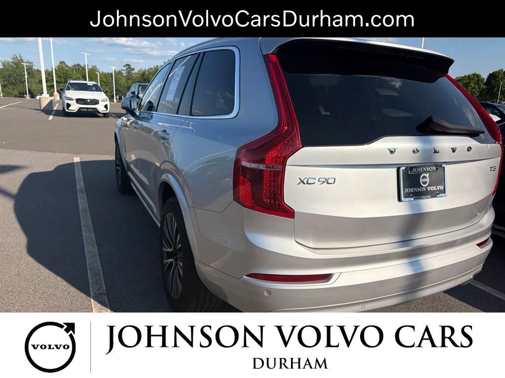 Used 2021 Volvo XC90 T5 Momentum w/ Climate Package FWD image 12