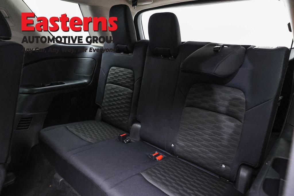 Used 2024 Nissan Pathfinder S AWD/4WD image 26