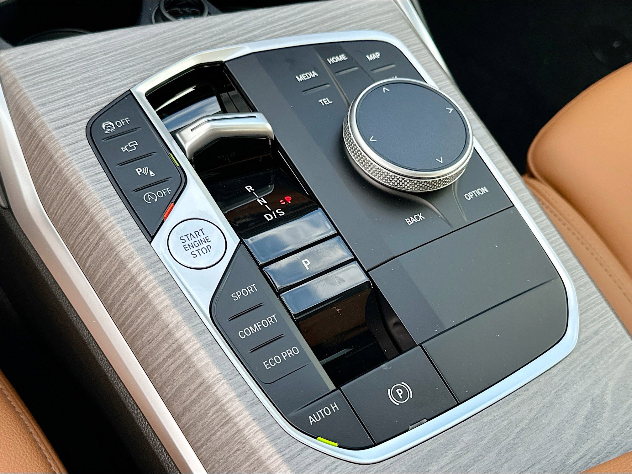 New 2026 BMW 330i Sedan w/ Premium Package image 14