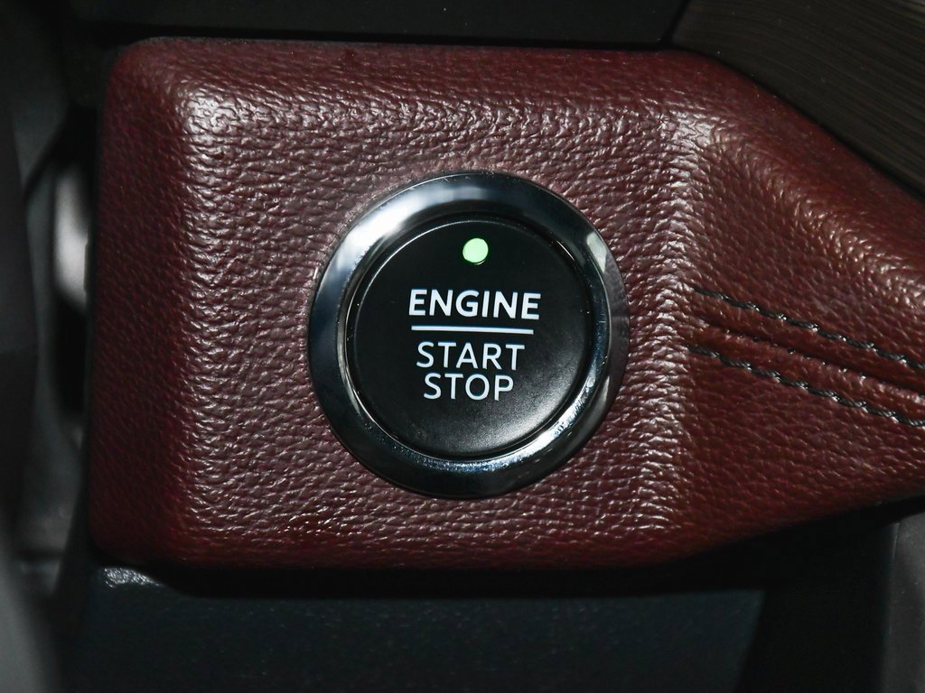 Used 2023 Ford Expedition Limited image 27