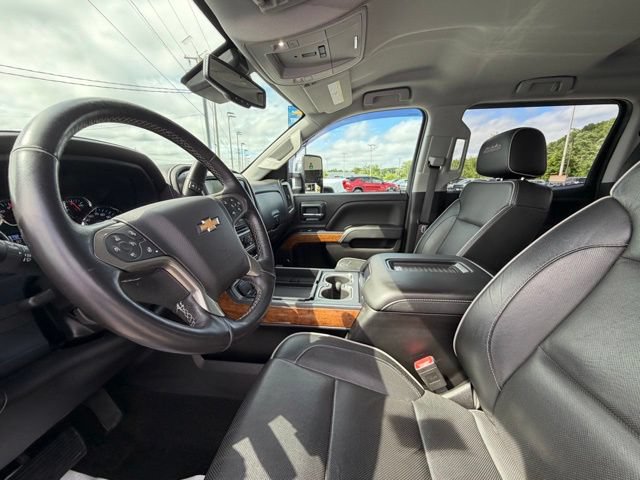 Used 2018 Chevrolet Silverado 2500 High Country w/ Duramax Plus Package AWD/4WD image 13
