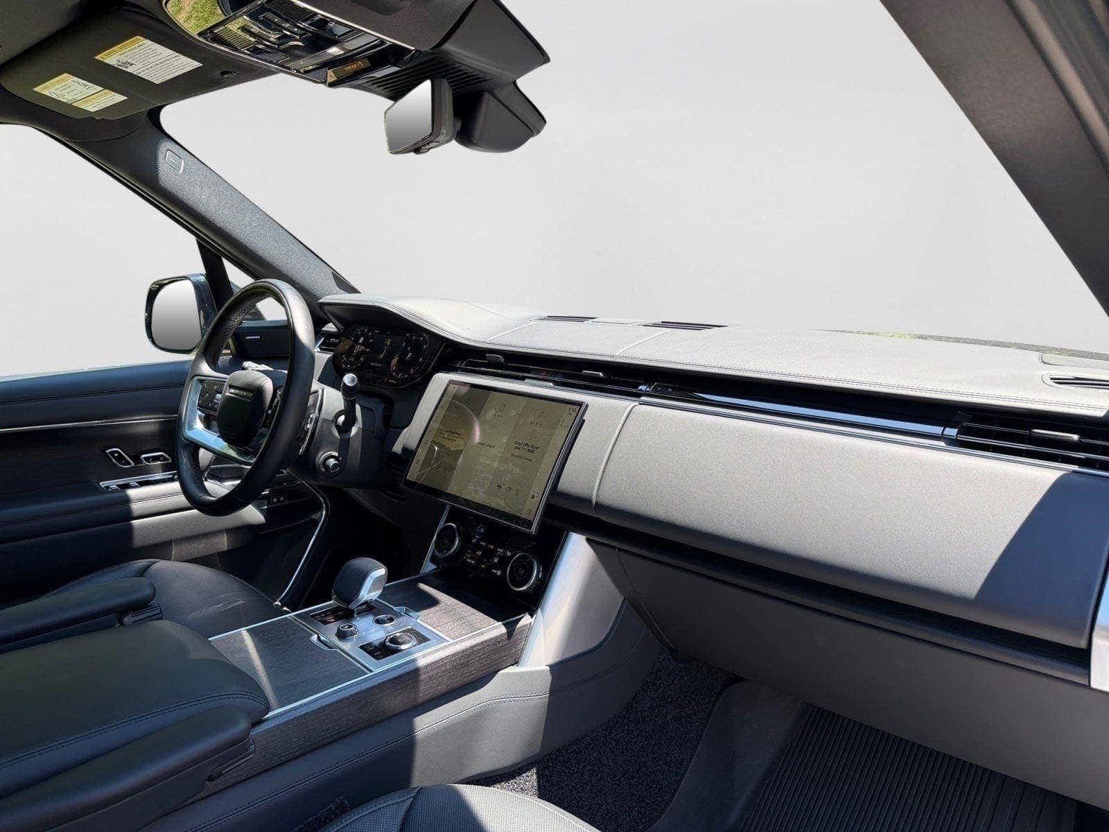 Certified 2023 Land Rover Range Rover SE AWD/4WD image 23