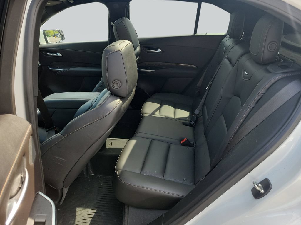 Used 2023 Cadillac XT4 Sport FWD image 15