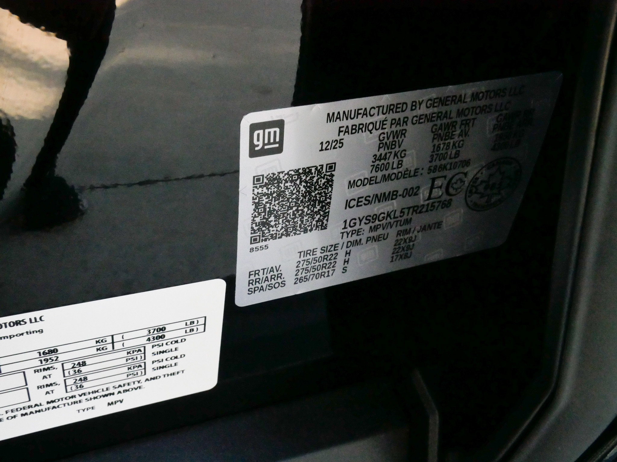 Used 2026 Cadillac Escalade Platinum Sport AWD/4WD image 37