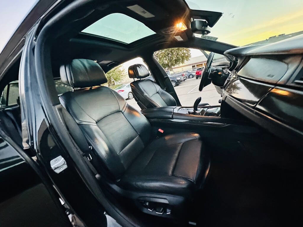 Used 2014 BMW 750Li 750Li 4dr Sedan image 25