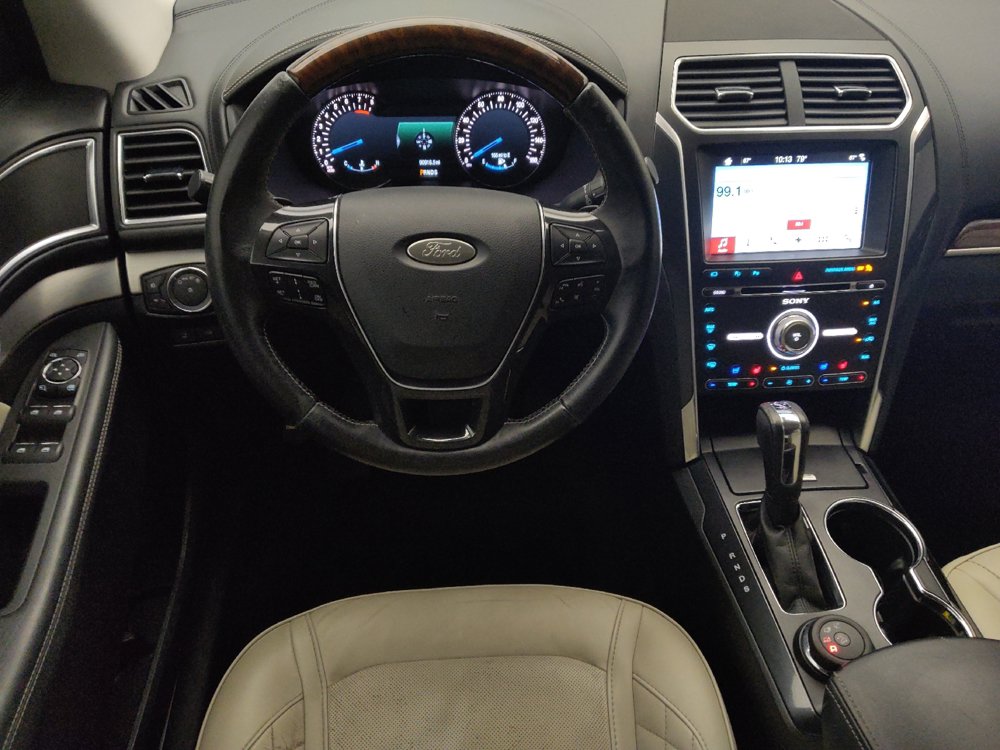 Used 2017 Ford Explorer Platinum AWD/4WD image 22