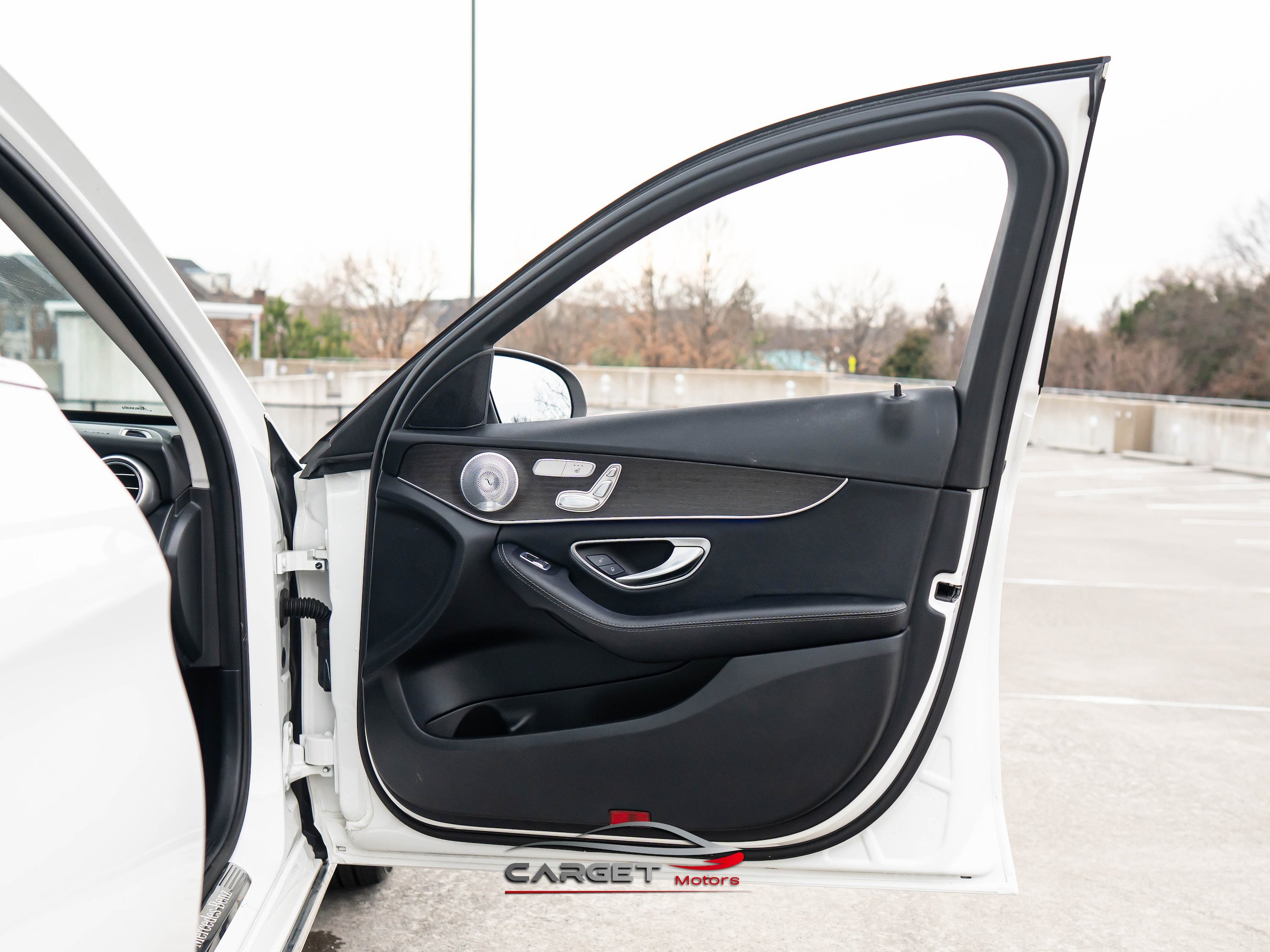 Used 2020 Mercedes-Benz C 300 4MATIC Sedan image 39