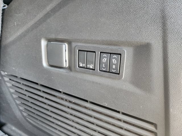 Certified 2022 GMC Yukon AT4 AWD/4WD image 17