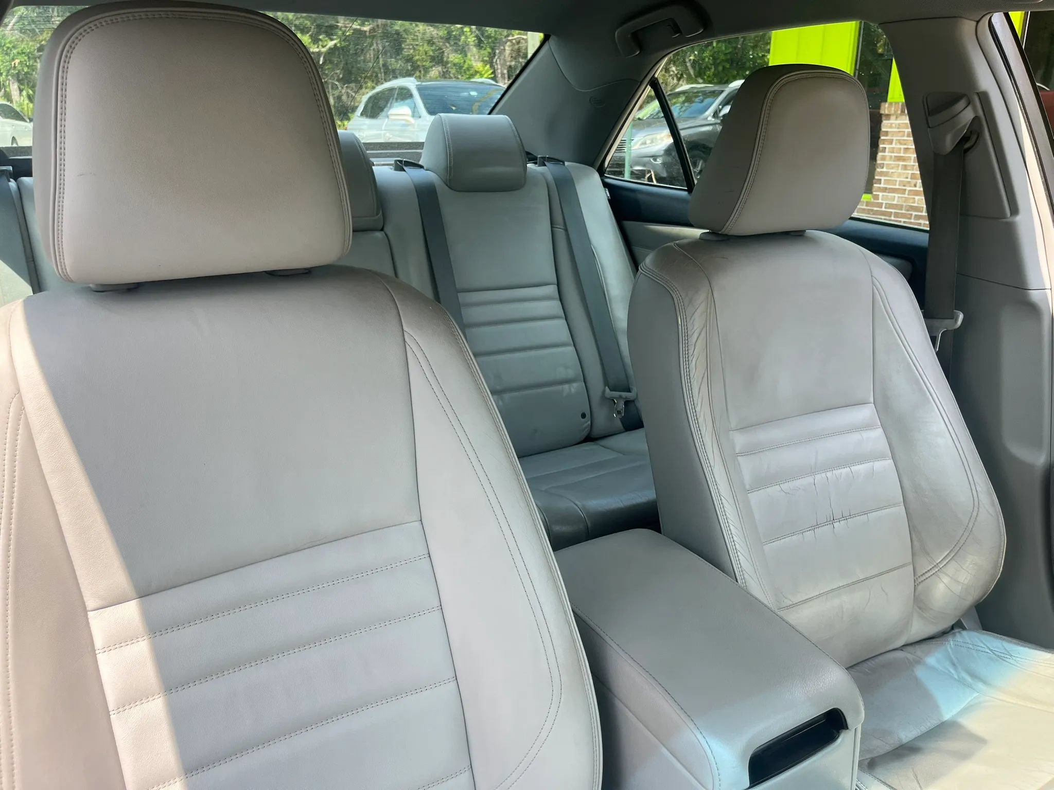 Used 2015 Toyota Camry XLE FWD image 29