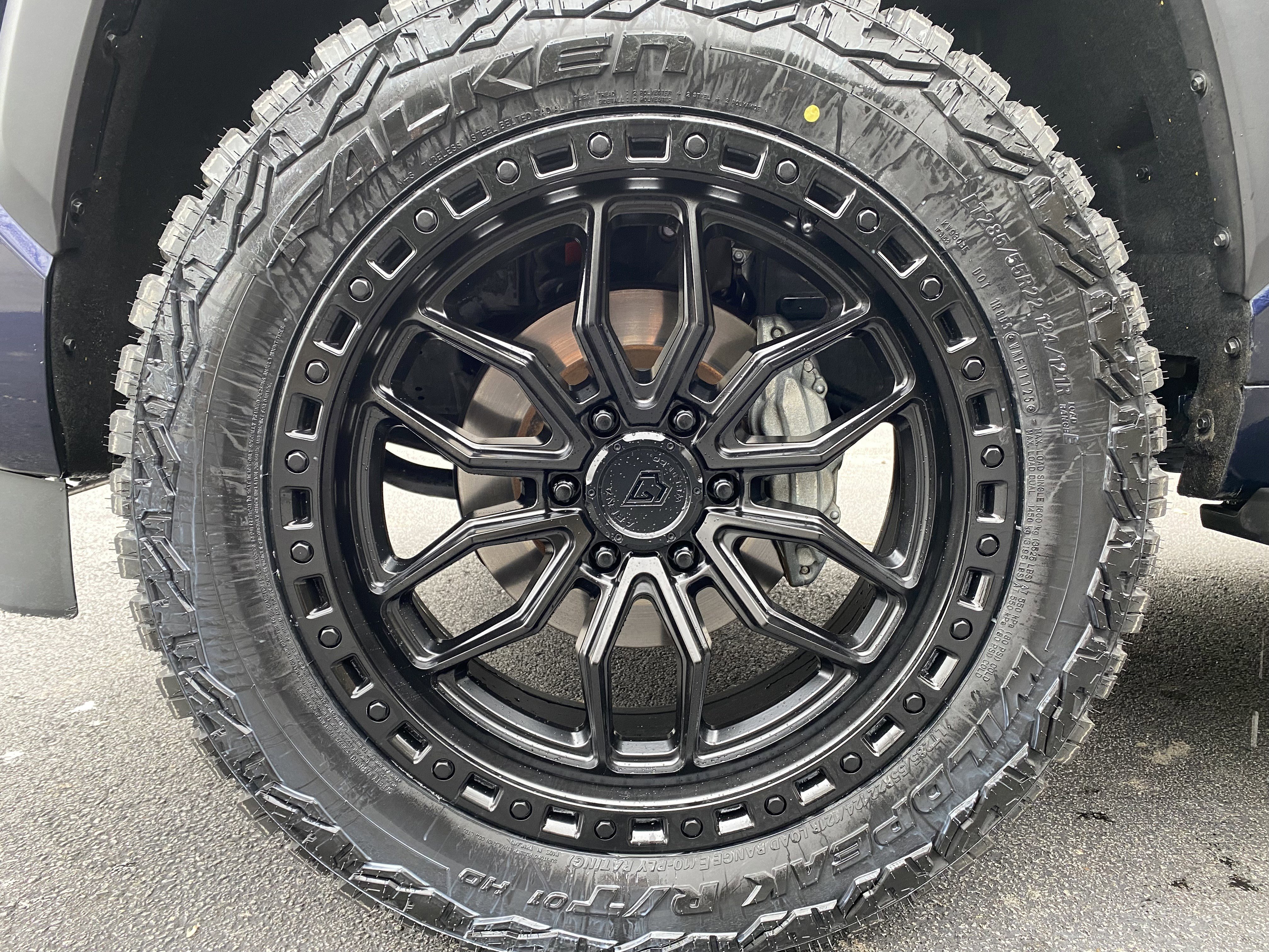 Used 2024 Toyota Sequoia SR5 w/ SR5 Premium Package image 45