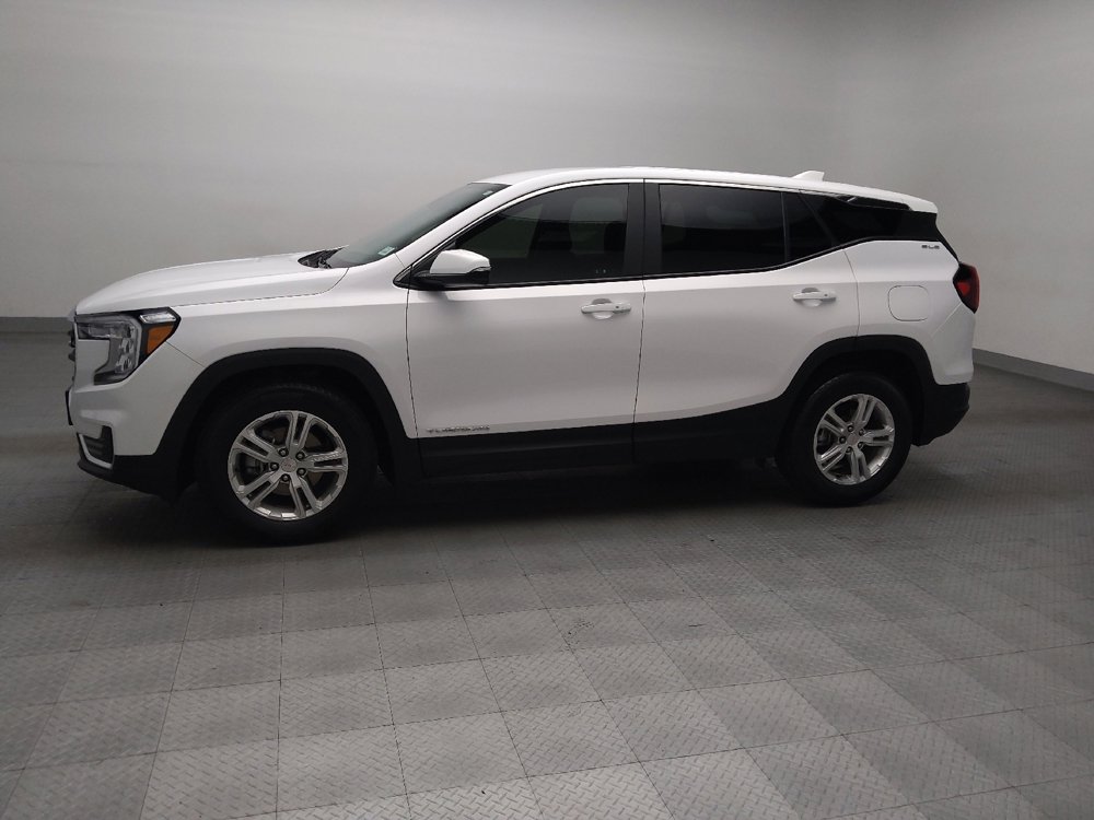 Used 2023 GMC Terrain SLE w/ LPO, Floor Liner Package image 2