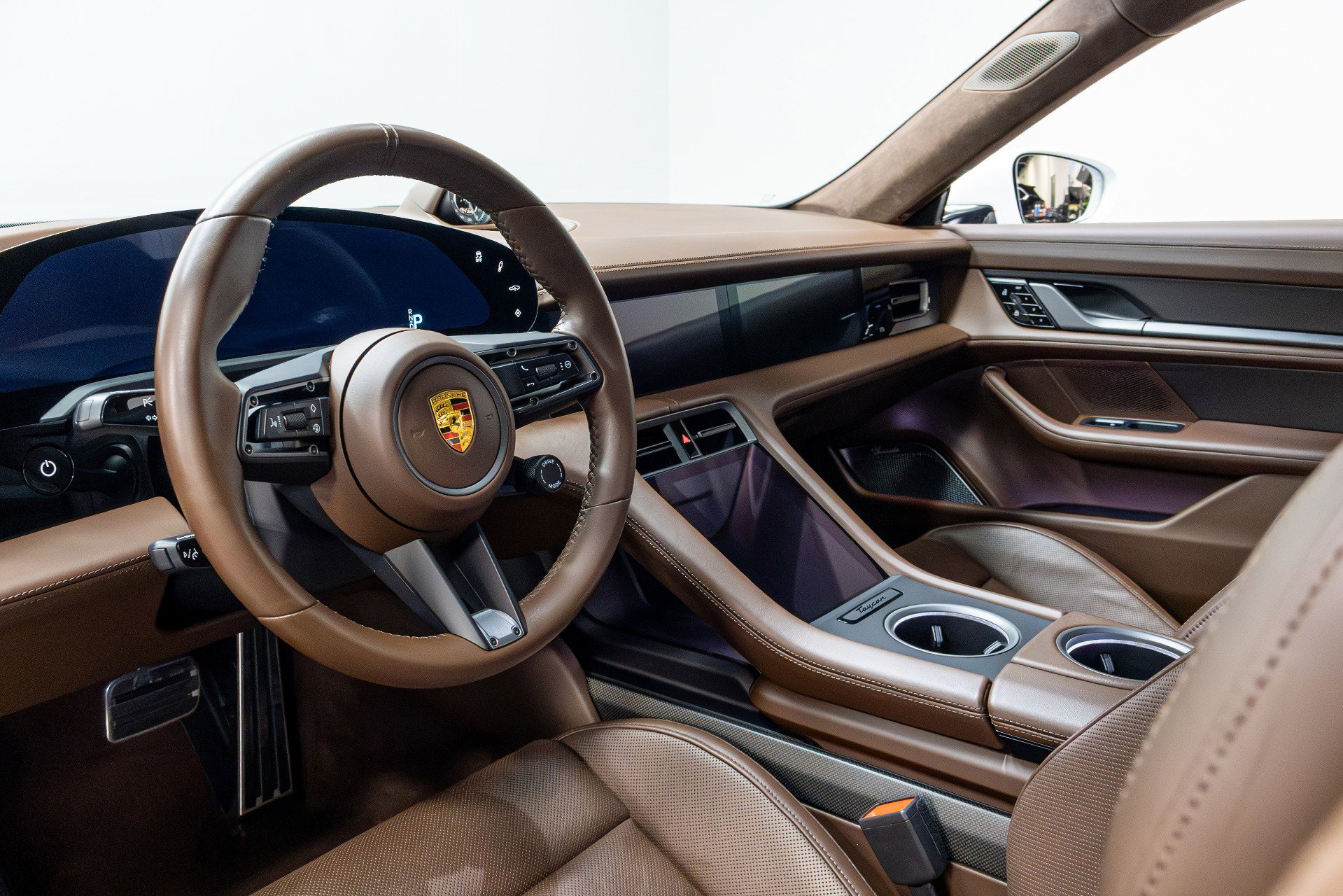 Used 2020 Porsche Taycan Turbo S AWD/4WD image 11