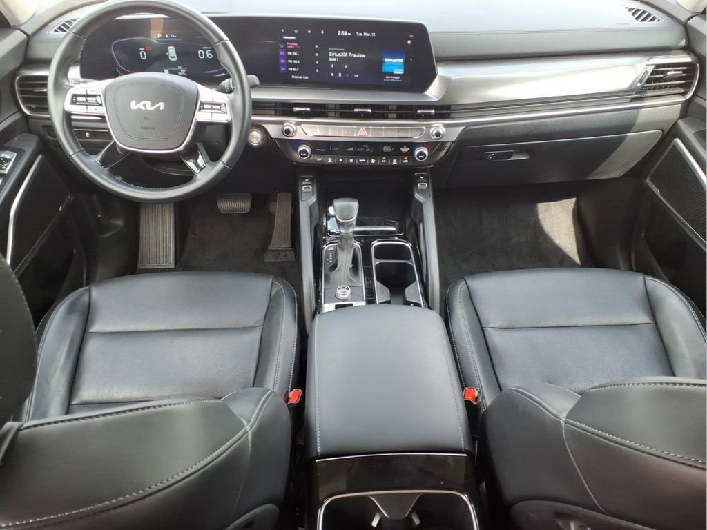 Used 2024 Kia Telluride S image 17