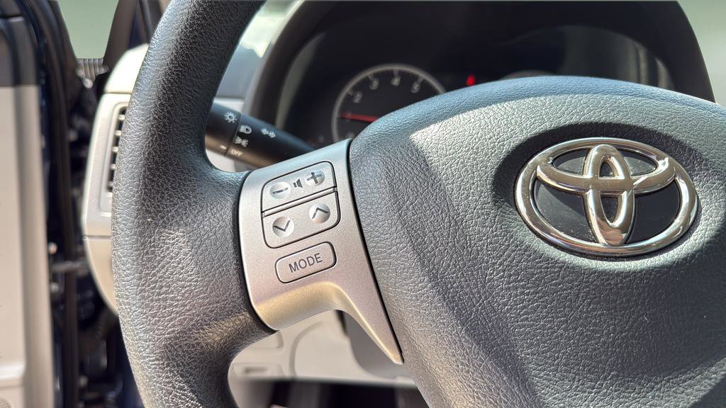 Used 2013 Toyota Corolla LE FWD image 20