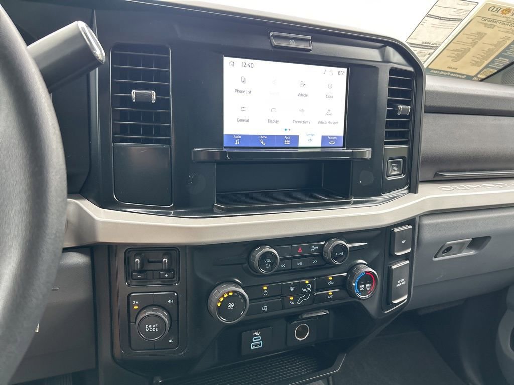 Used 2025 Ford F350 XLT image 29