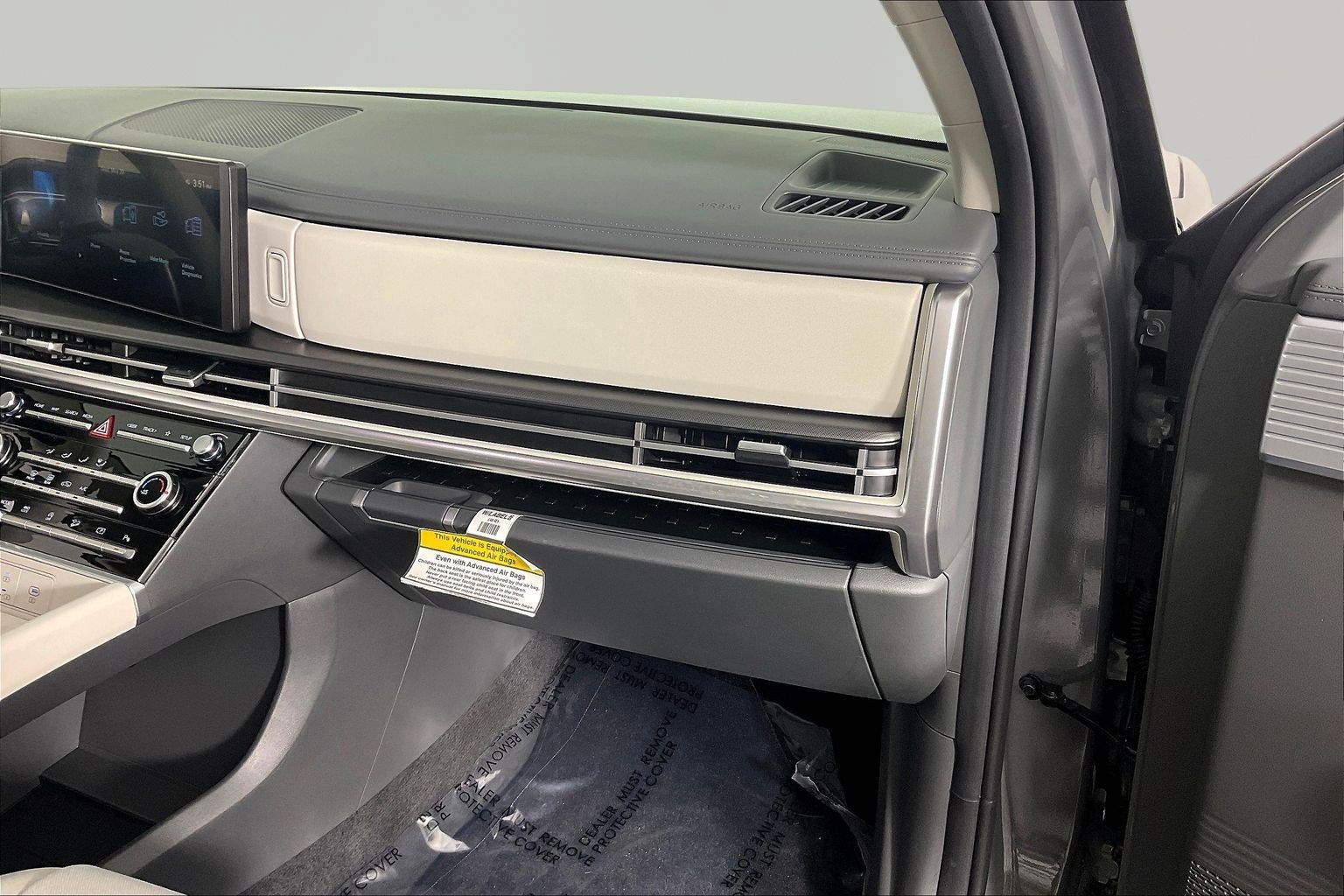 Certified 2026 Hyundai Santa Fe SE AWD/4WD image 27
