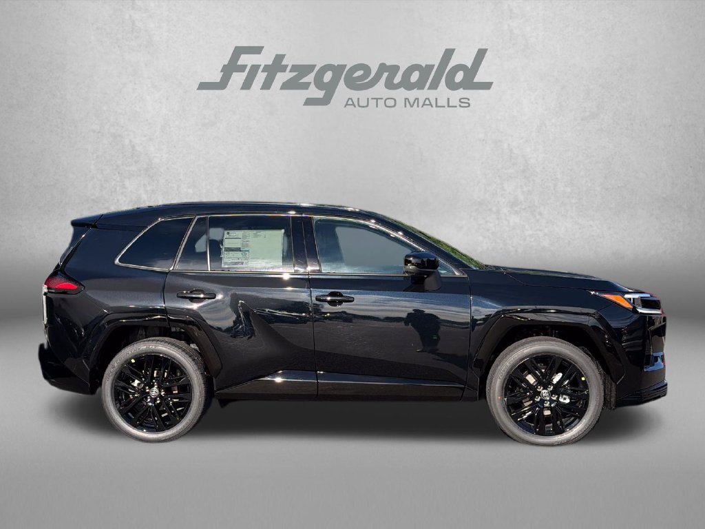 Used 2026 Toyota RAV4 XSE w/ Panoramic Sun Roof Package AWD/4WD image 9