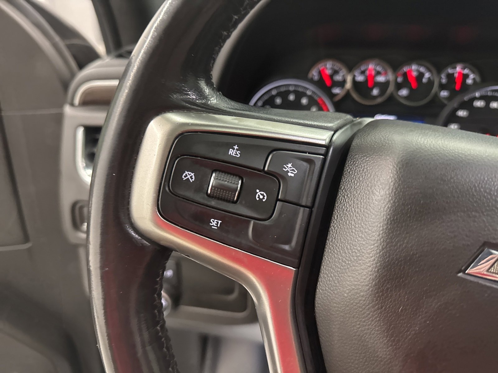 Used 2021 Chevrolet Tahoe Z71 w/ Rear Media and Nav Package image 15