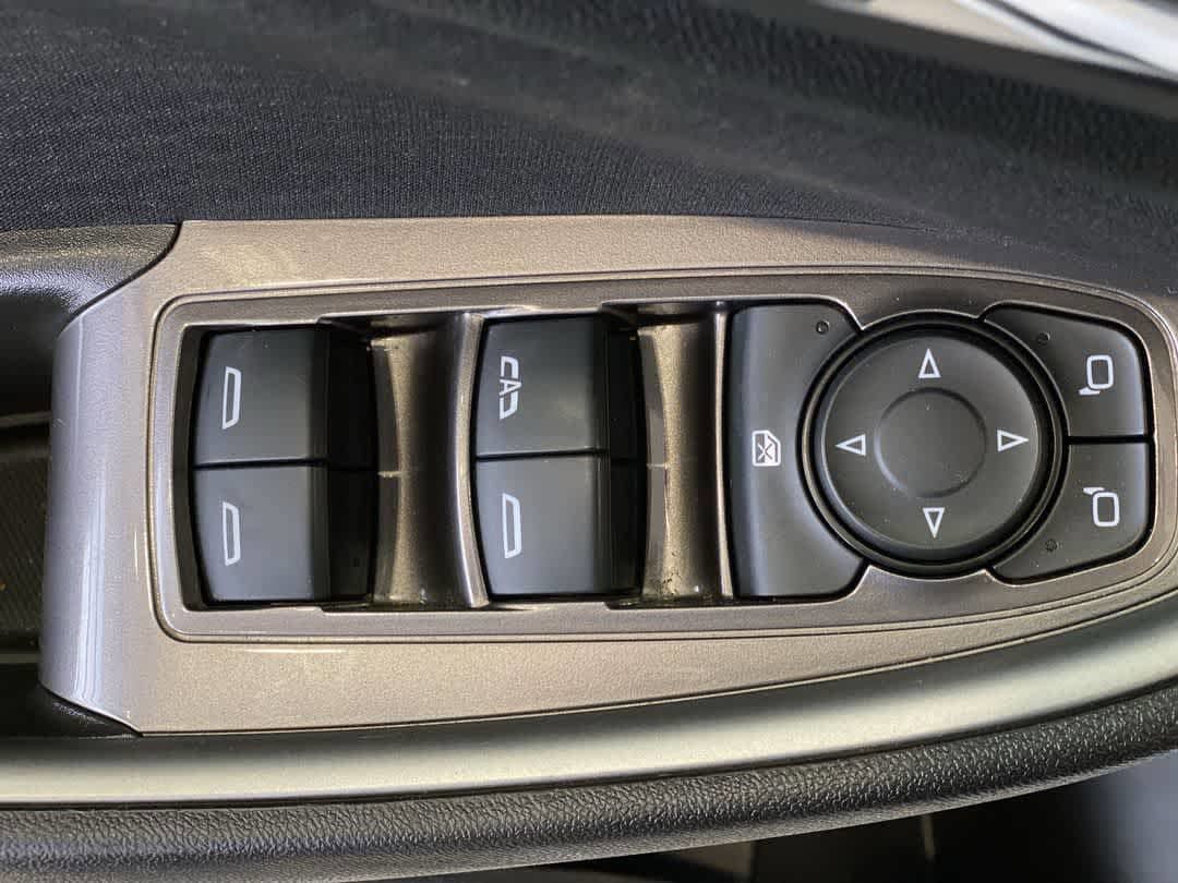 Used 2023 Chevrolet Malibu LT FWD image 16