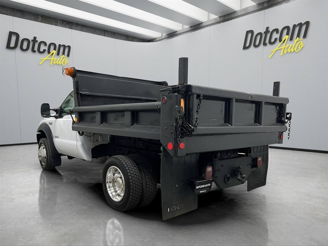 Used 2007 Ford F450 2WD Regular Cab Super Duty image 7