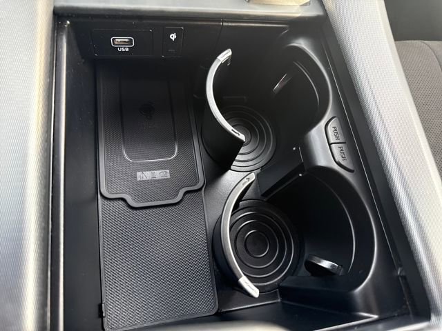 Used 2024 Hyundai Palisade Calligraphy image 33