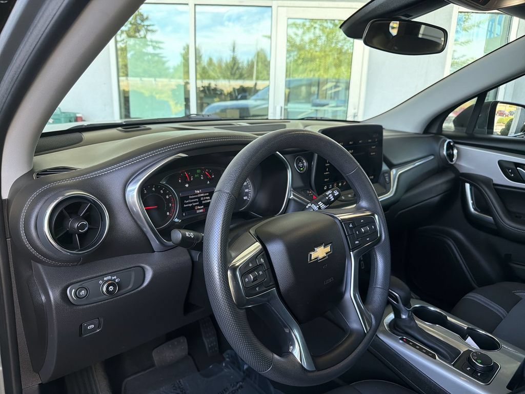 Used 2023 Chevrolet Blazer LT w/ Driver Confidence Package AWD/4WD image 11