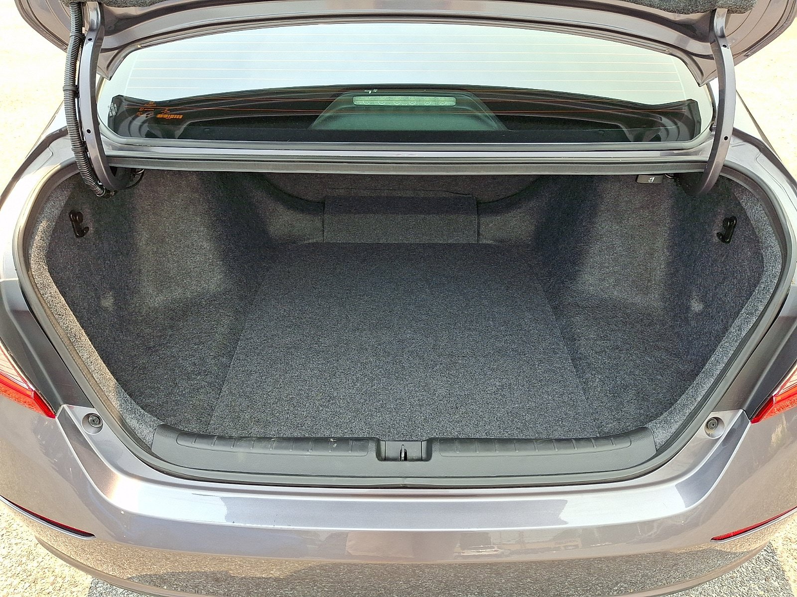 Used 2021 Honda Accord LX image 29