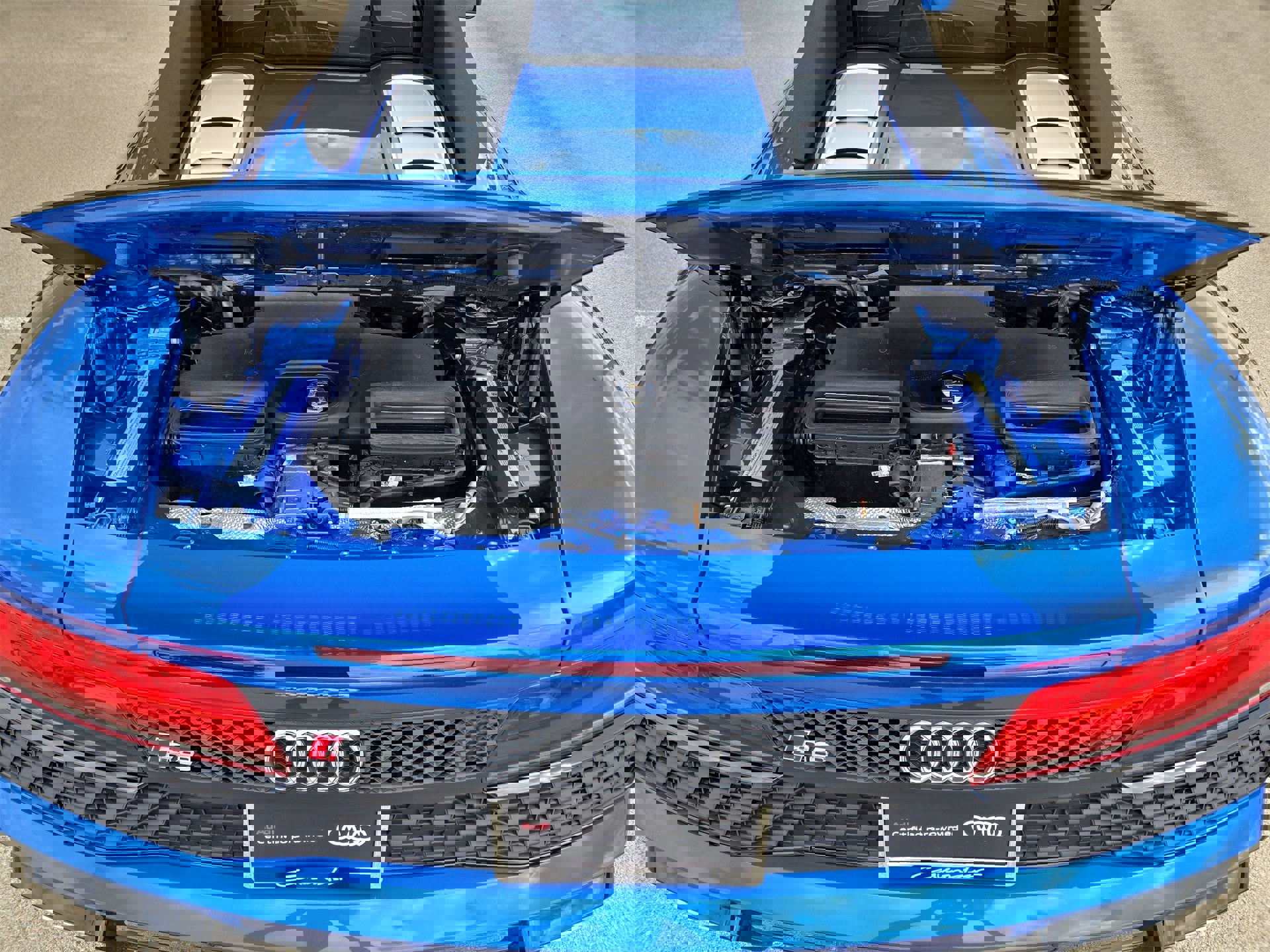 Certified 2023 Audi R8 V10 performance w/ Premium Package image 13