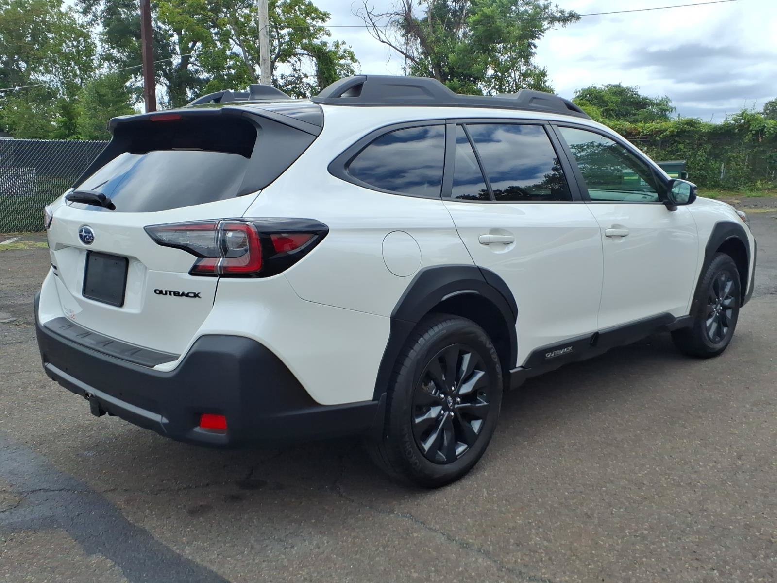 Used 2024 Subaru Outback Onyx Edition AWD/4WD image 3