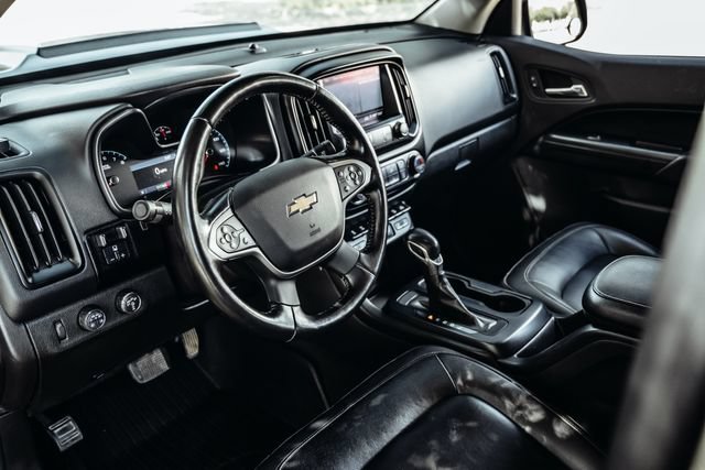 Used 2019 Chevrolet Colorado ZR2 w/ Colorado ZR2 Bison Edition AWD/4WD image 3