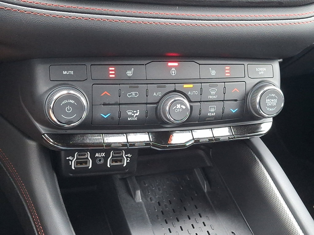 Used 2025 Dodge Durango R/T AWD/4WD image 30